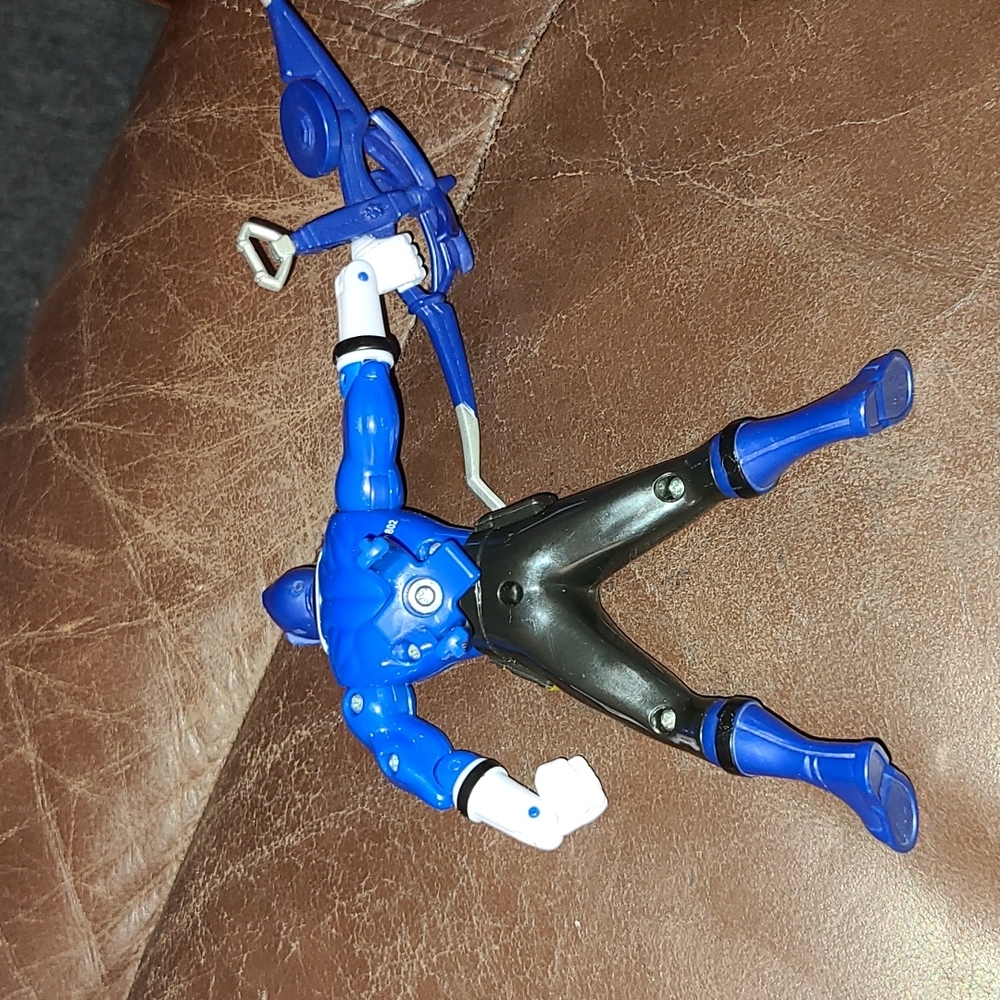 Blue Power Ranger Action Figure - Picture 2 of 3